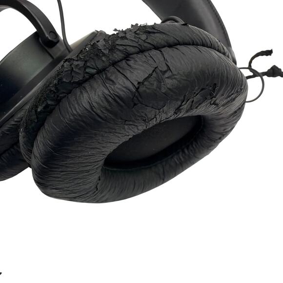 Sony MDR-7506 Professional Studio Monitor Headphones w/ Bag – Tested, Bad Pads - Picture 3 of 10